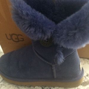 Ugg Women's Bailey Button